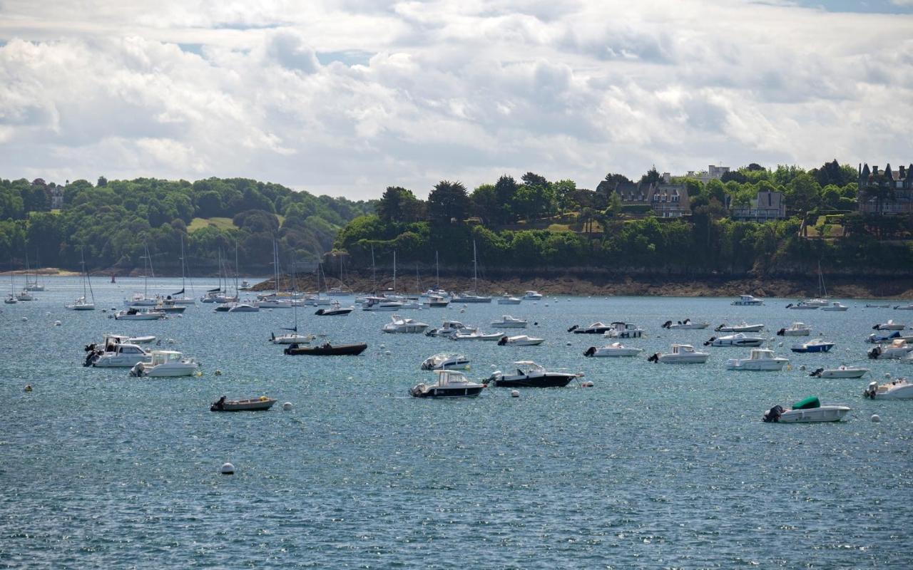 Hotel De La Vallee Dinard Exterior photo